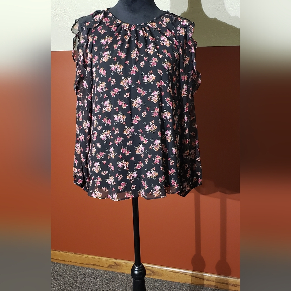 Blouse - Picture 2 of 8